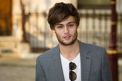 Дуглас Бут (Douglas Booth, Douglas John Booth) .